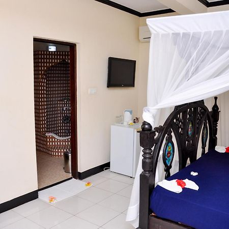 Forodhani Park Hotel Zanzibar Buitenkant foto